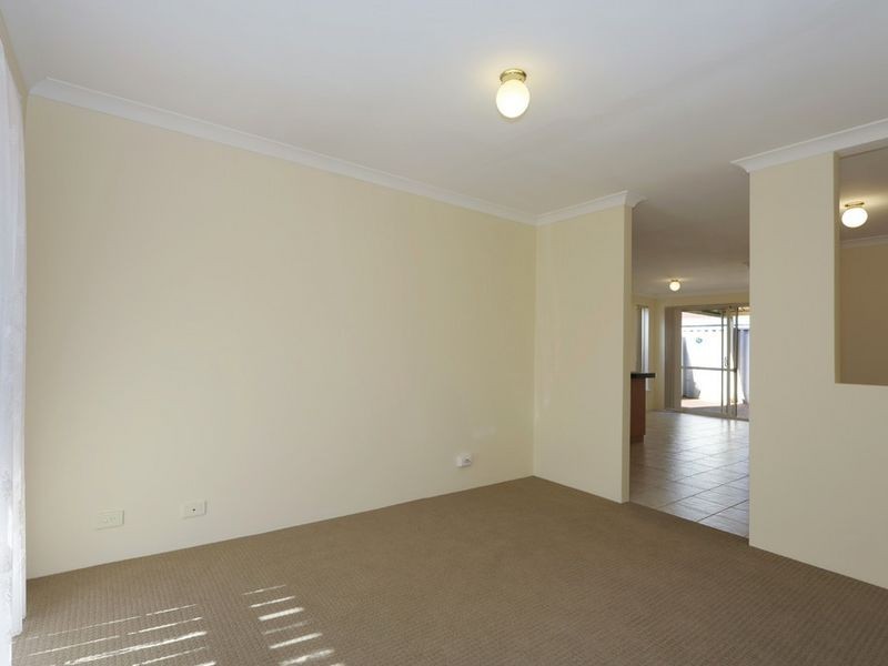 4/23 Royal Palm Drive, Warnbro WA 6169