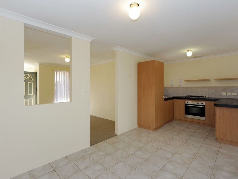 4/23 Royal Palm Drive, Warnbro WA 6169