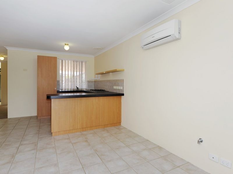 4/23 Royal Palm Drive, Warnbro WA 6169