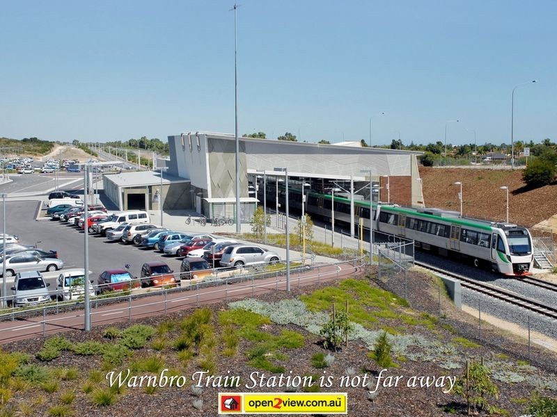 4/23 Royal Palm Drive, Warnbro WA 6169