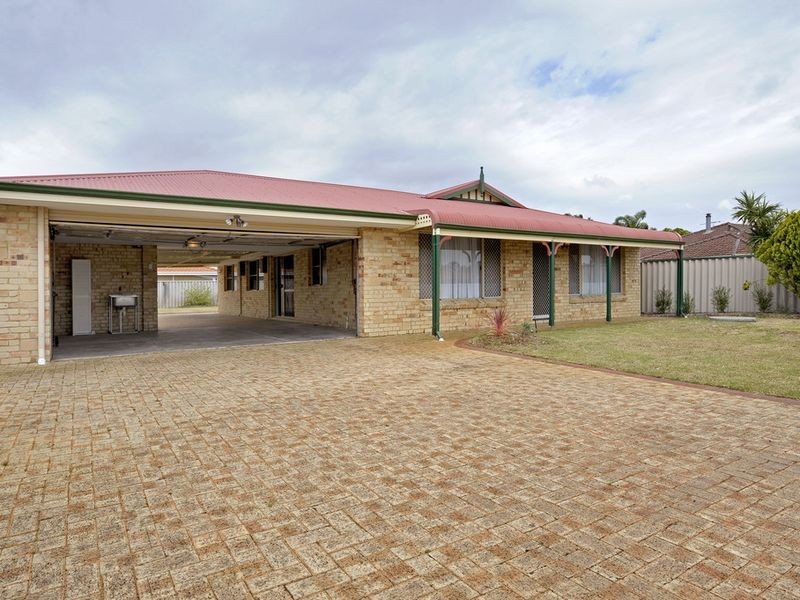 104 Charthouse Road, Waikiki WA 6169