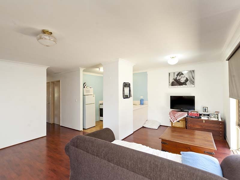 18/98 Simpson Avenue, Rockingham WA 6168