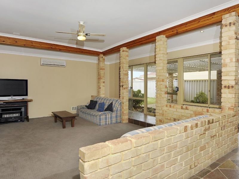 9 Tampico Court, Safety Bay WA 6169