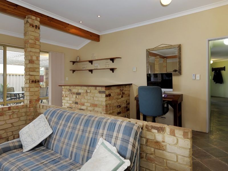 9 Tampico Court, Safety Bay WA 6169