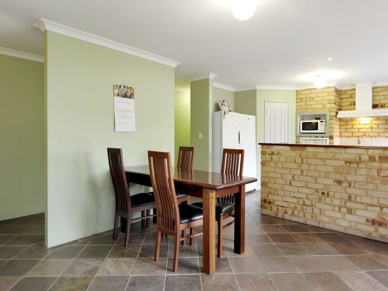 9 Tampico Court, Safety Bay WA 6169