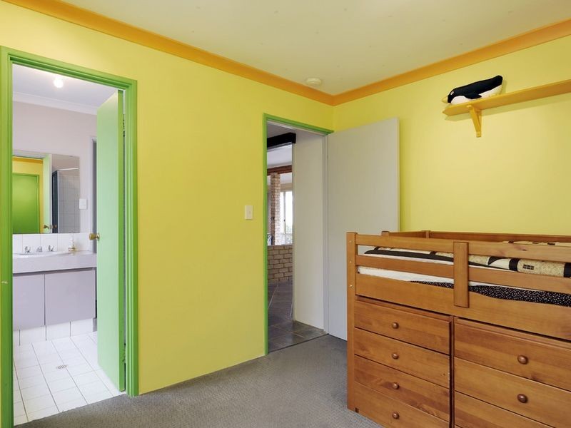 9 Tampico Court, Safety Bay WA 6169