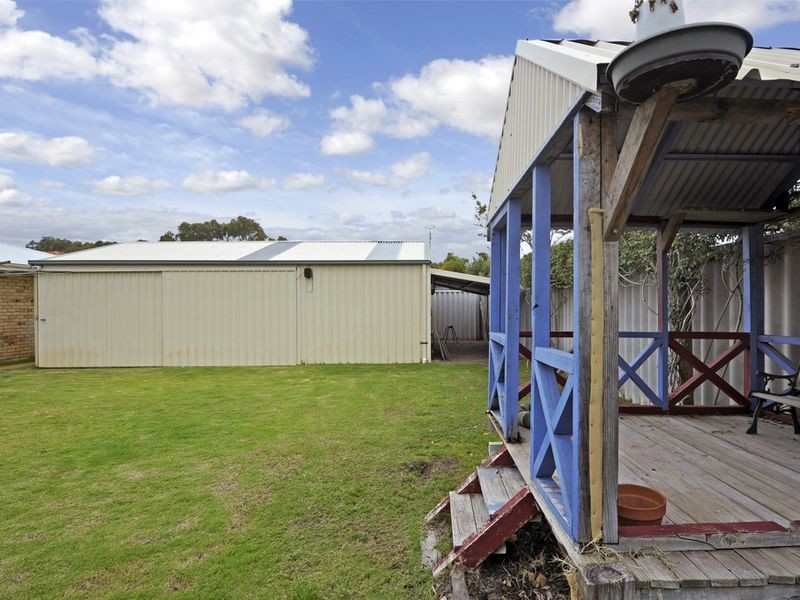 9 Tampico Court, Safety Bay WA 6169