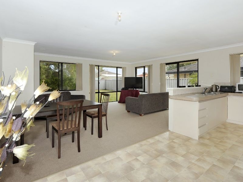 9 Caranja Court, Warnbro WA 6169