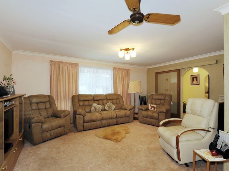 13 Hurst Place, Safety Bay WA 6169