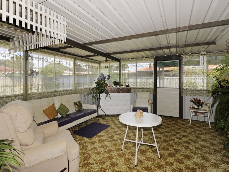 13 Hurst Place, Safety Bay WA 6169