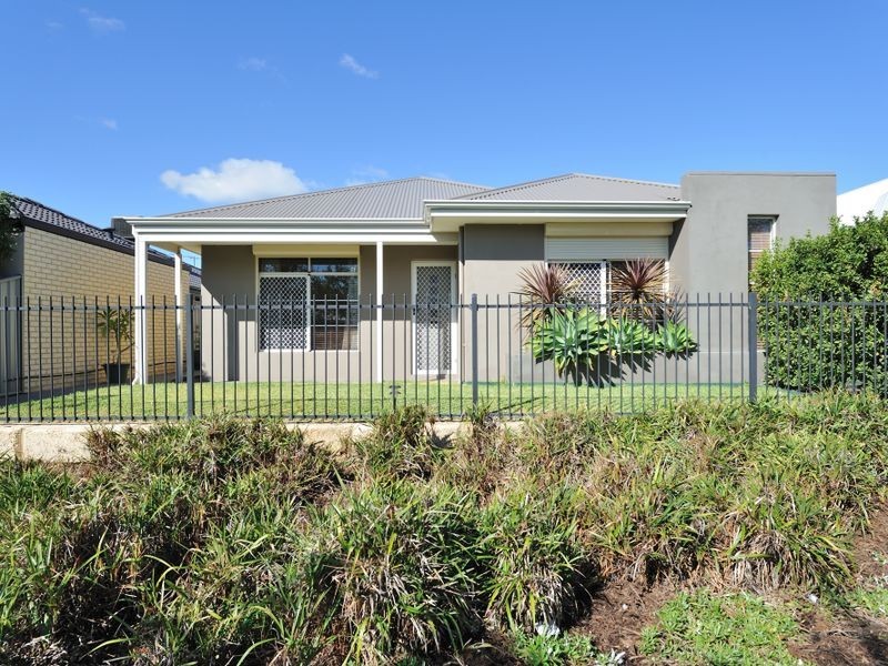 4 Seaford Lane, Secret Harbour WA 6173