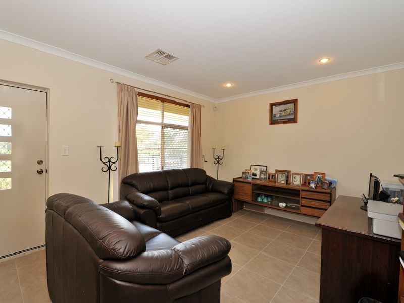 4 Seaford Lane, Secret Harbour WA 6173