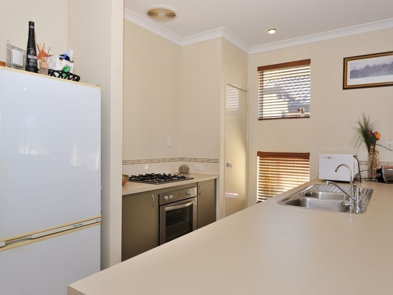 4 Seaford Lane, Secret Harbour WA 6173