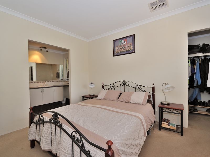 4 Seaford Lane, Secret Harbour WA 6173