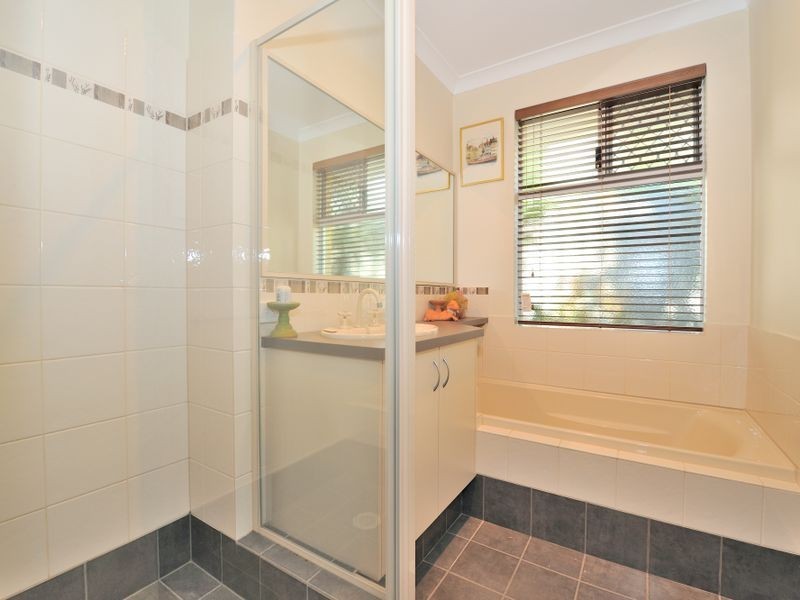 4 Seaford Lane, Secret Harbour WA 6173