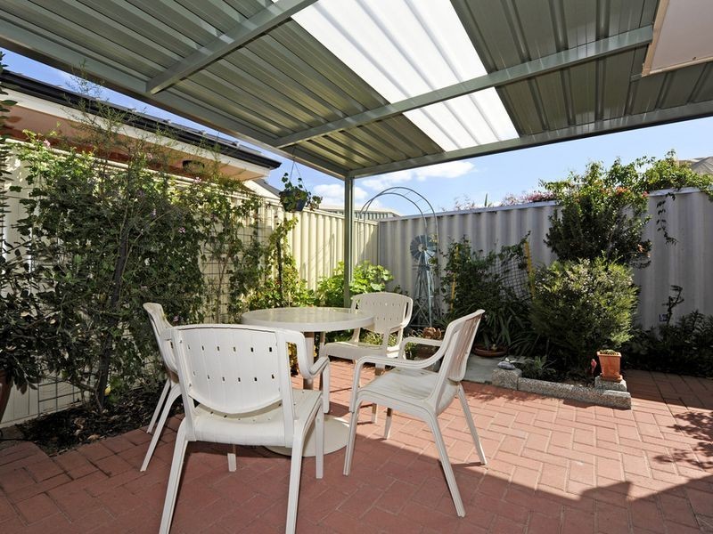 4/51 Laguardia Loop, Port Kennedy WA 6172