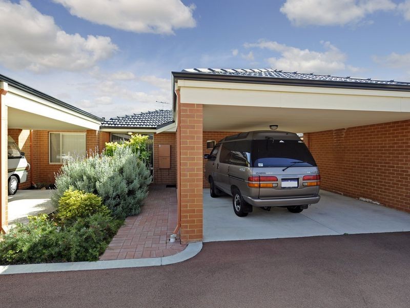 4/51 Laguardia Loop, Port Kennedy WA 6172