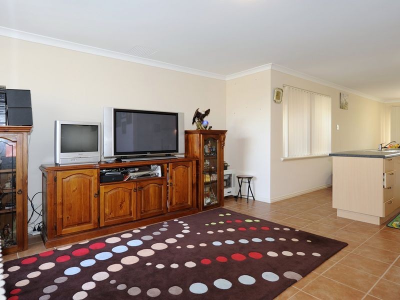 4/51 Laguardia Loop, Port Kennedy WA 6172