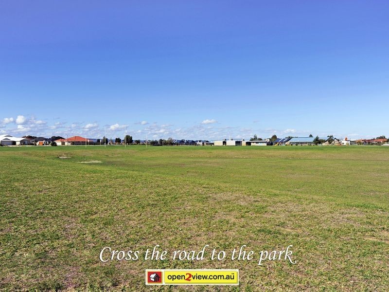 4/51 Laguardia Loop, Port Kennedy WA 6172