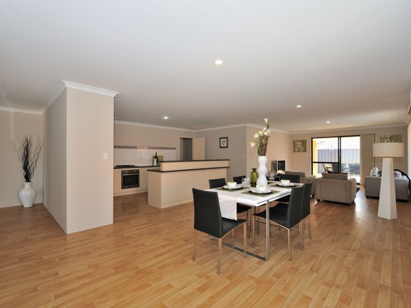 8 Corymbia Green, Baldivis WA 6171