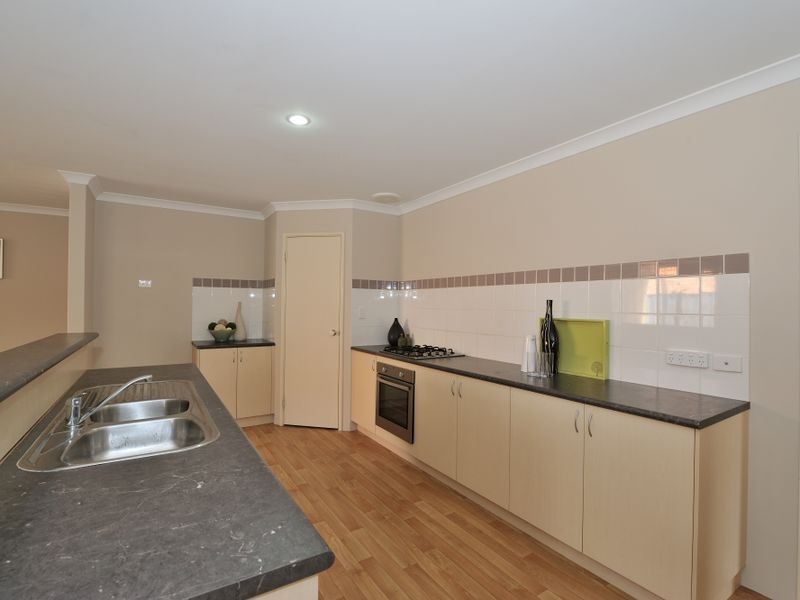 8 Corymbia Green, Baldivis WA 6171