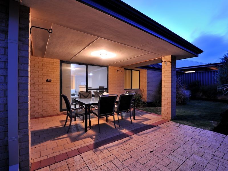 8 Corymbia Green, Baldivis WA 6171
