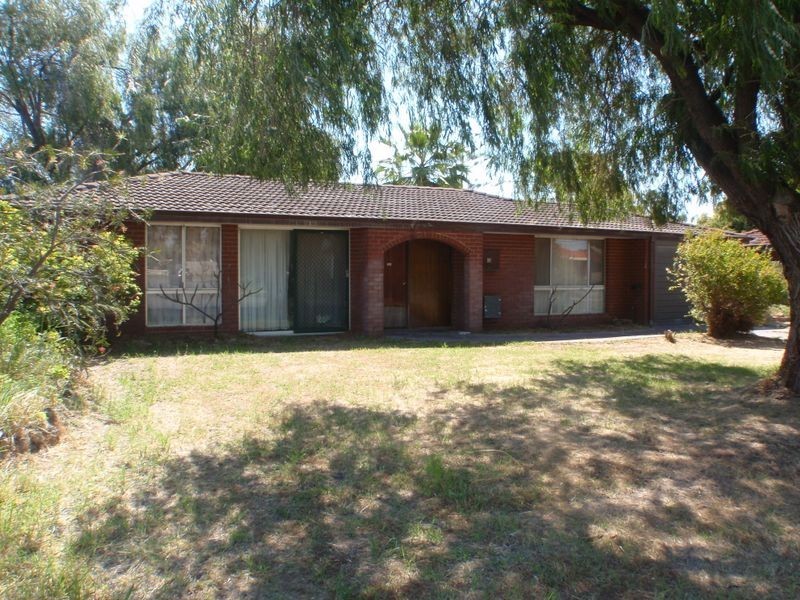 13 Cambridge Crescemt, Cooloongup WA 6168