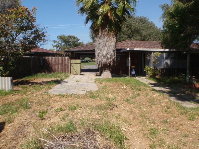 13 Cambridge Crescemt, Cooloongup WA 6168
