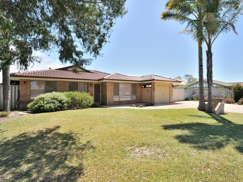 18 Hazlett Place, Waikiki WA 6169