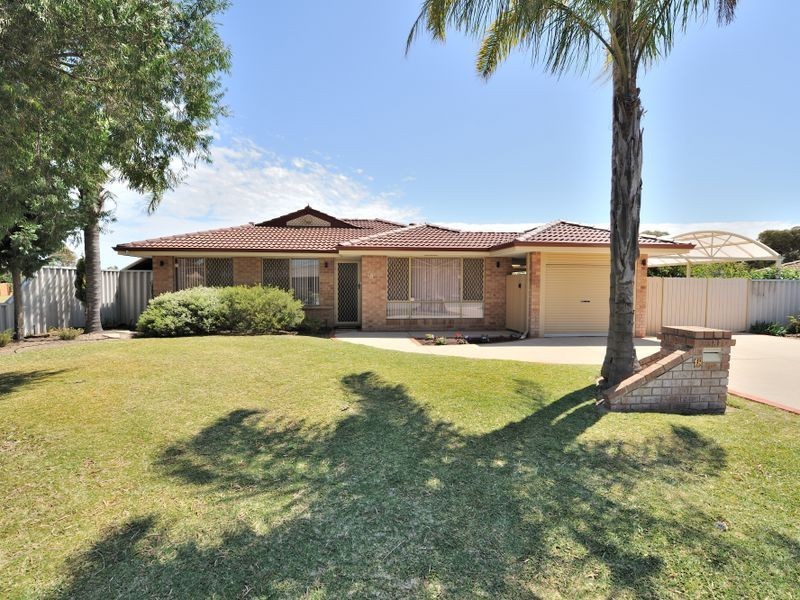 18 Hazlett Place, Waikiki WA 6169