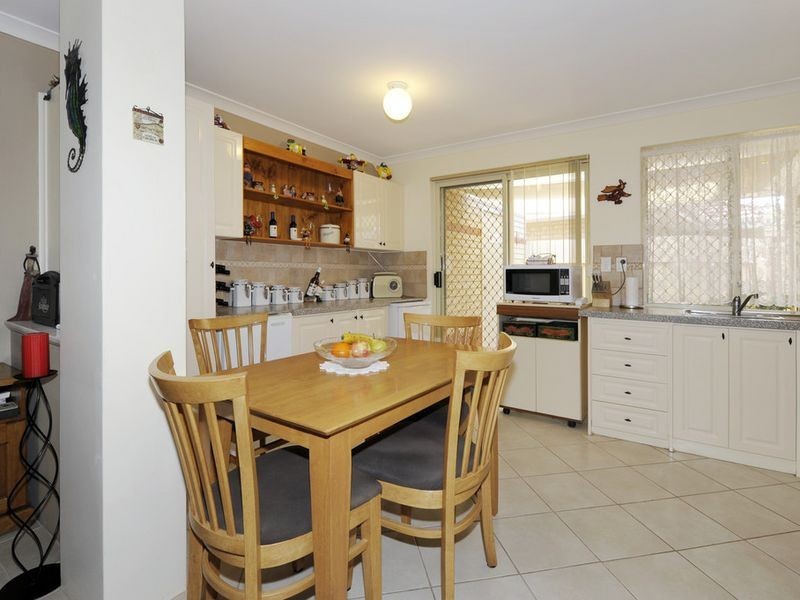 1/21 Ashford Avenue, Rockingham WA 6168