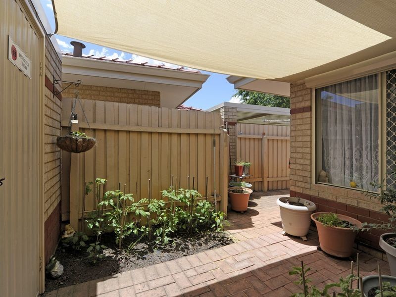 1/21 Ashford Avenue, Rockingham WA 6168