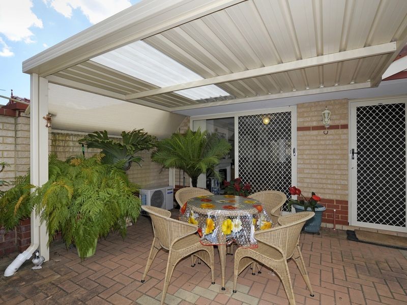 1/21 Ashford Avenue, Rockingham WA 6168