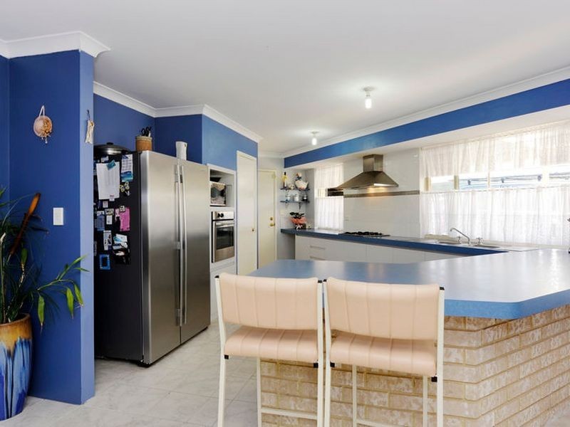 12 Moreton Crescent, Warnbro WA 6169