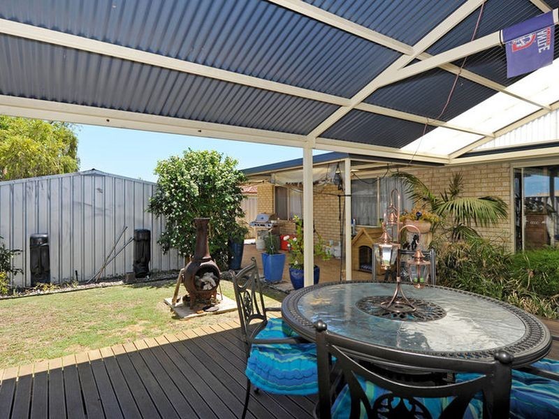 12 Moreton Crescent, Warnbro WA 6169