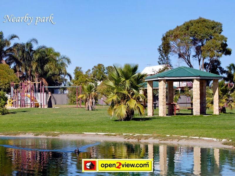 12 Moreton Crescent, Warnbro WA 6169