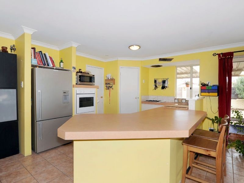 22 Mustique Mews, Secret Harbour WA 6173