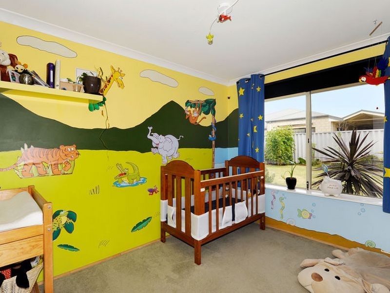 22 Mustique Mews, Secret Harbour WA 6173