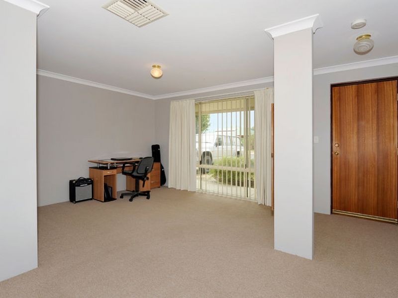 55 San Sebastain Blvd, Port Kennedy WA 6172