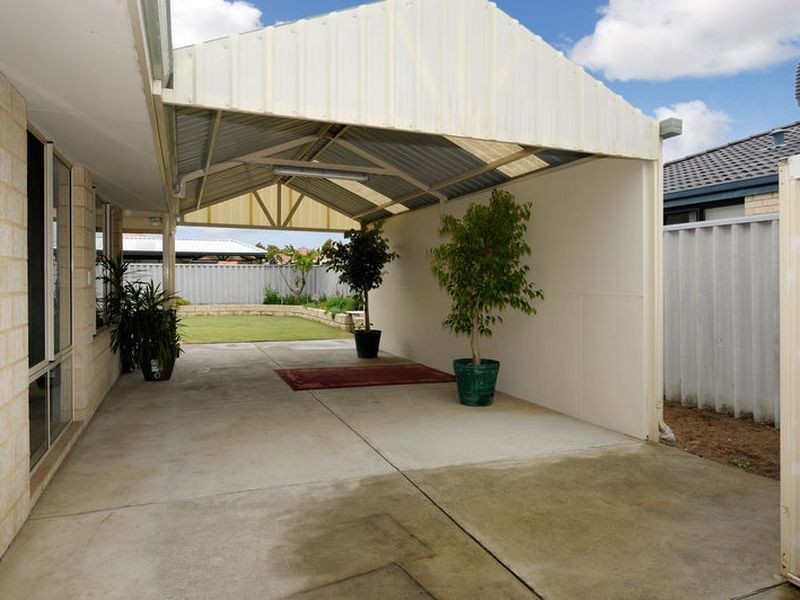 55 San Sebastain Blvd, Port Kennedy WA 6172