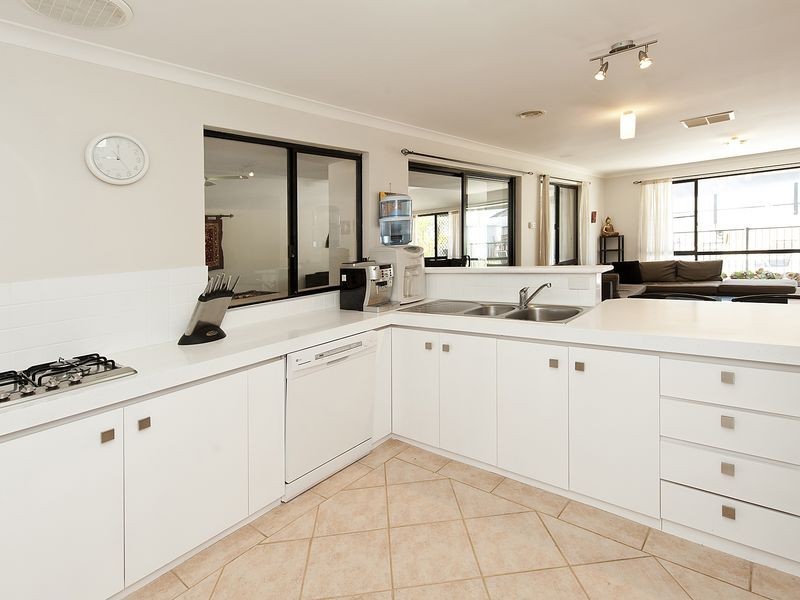 16 Cato Court, Rockingham WA 6168