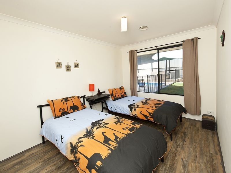 16 Cato Court, Rockingham WA 6168