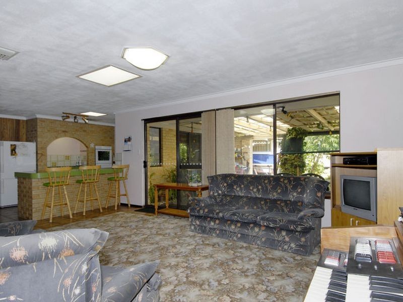 22 Gamble Street, Warnbro WA 6169