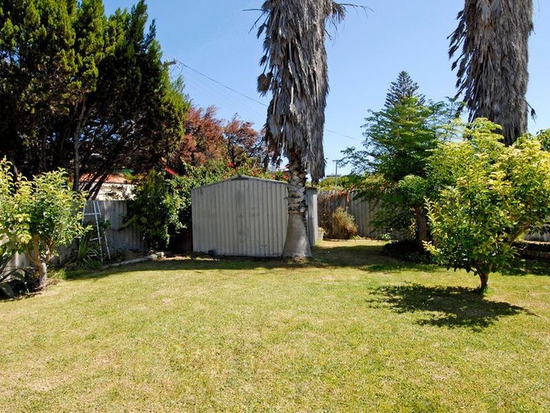 22 Gamble Street, Warnbro WA 6169