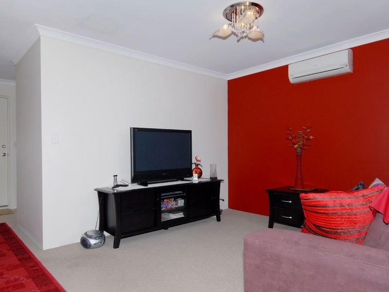 9/6 Bristol Street, Warnbro WA 6169