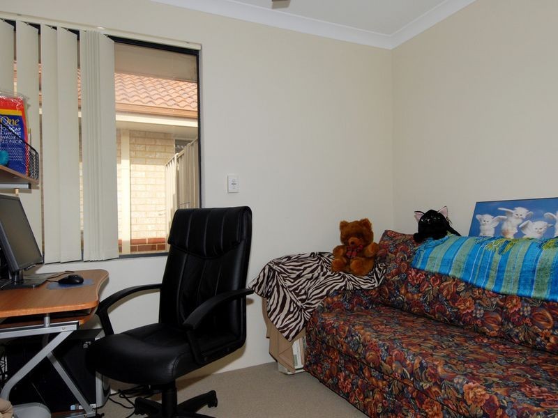 9/6 Bristol Street, Warnbro WA 6169