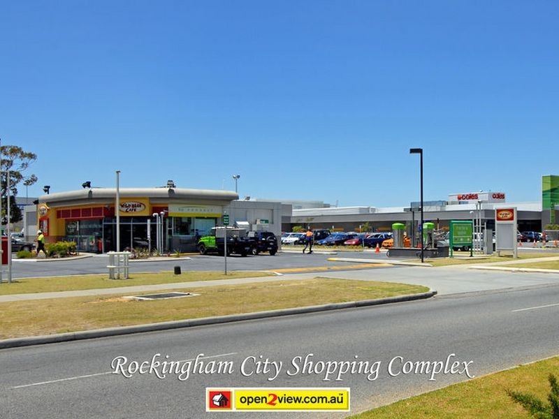 8/13 Merope Close, Rockingham WA 6168