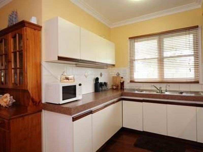 2 William Street, Rockingham WA 6168