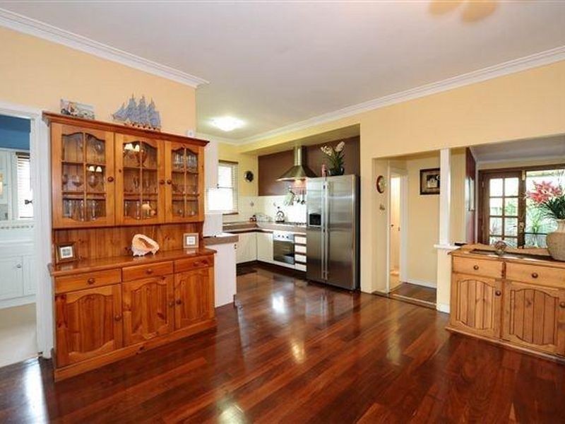 2 William Street, Rockingham WA 6168