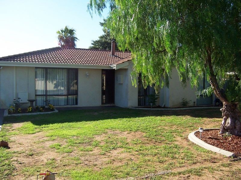 6 Burnside Way, Waikiki WA 6169